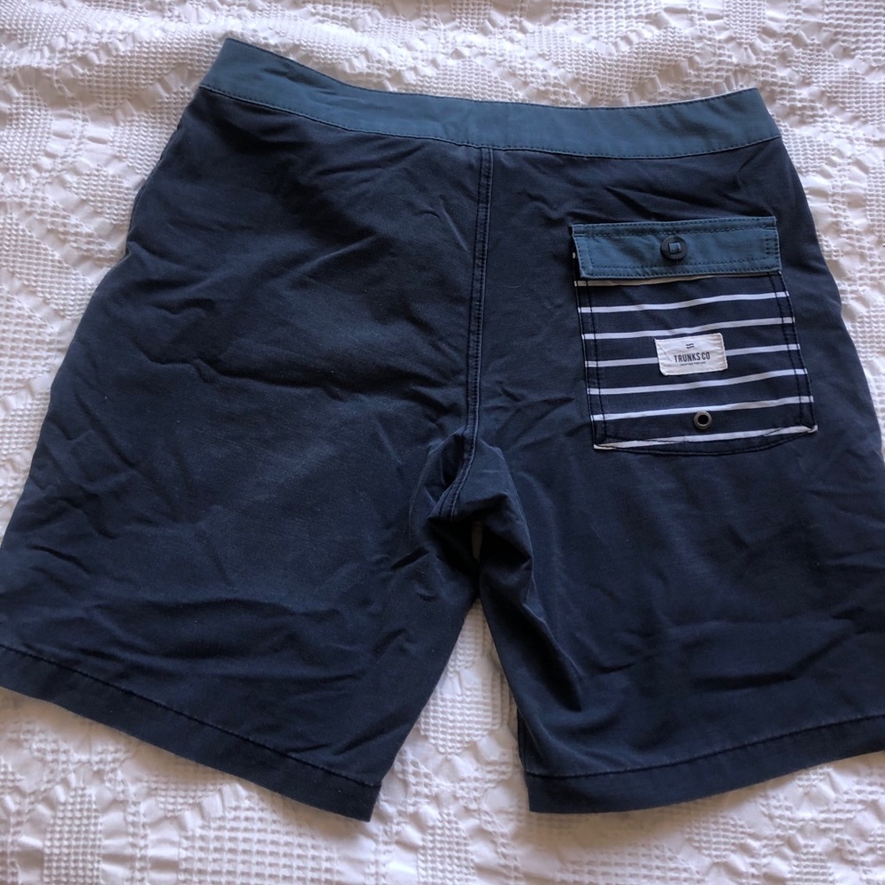 MENS Swim trunks - Picture 2 of 4